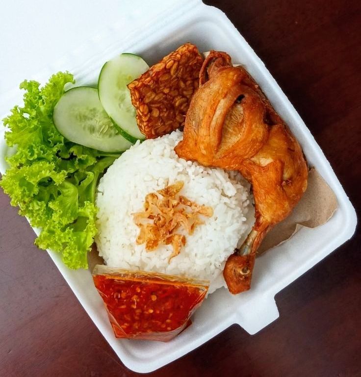 Nasi Ayam Goreng